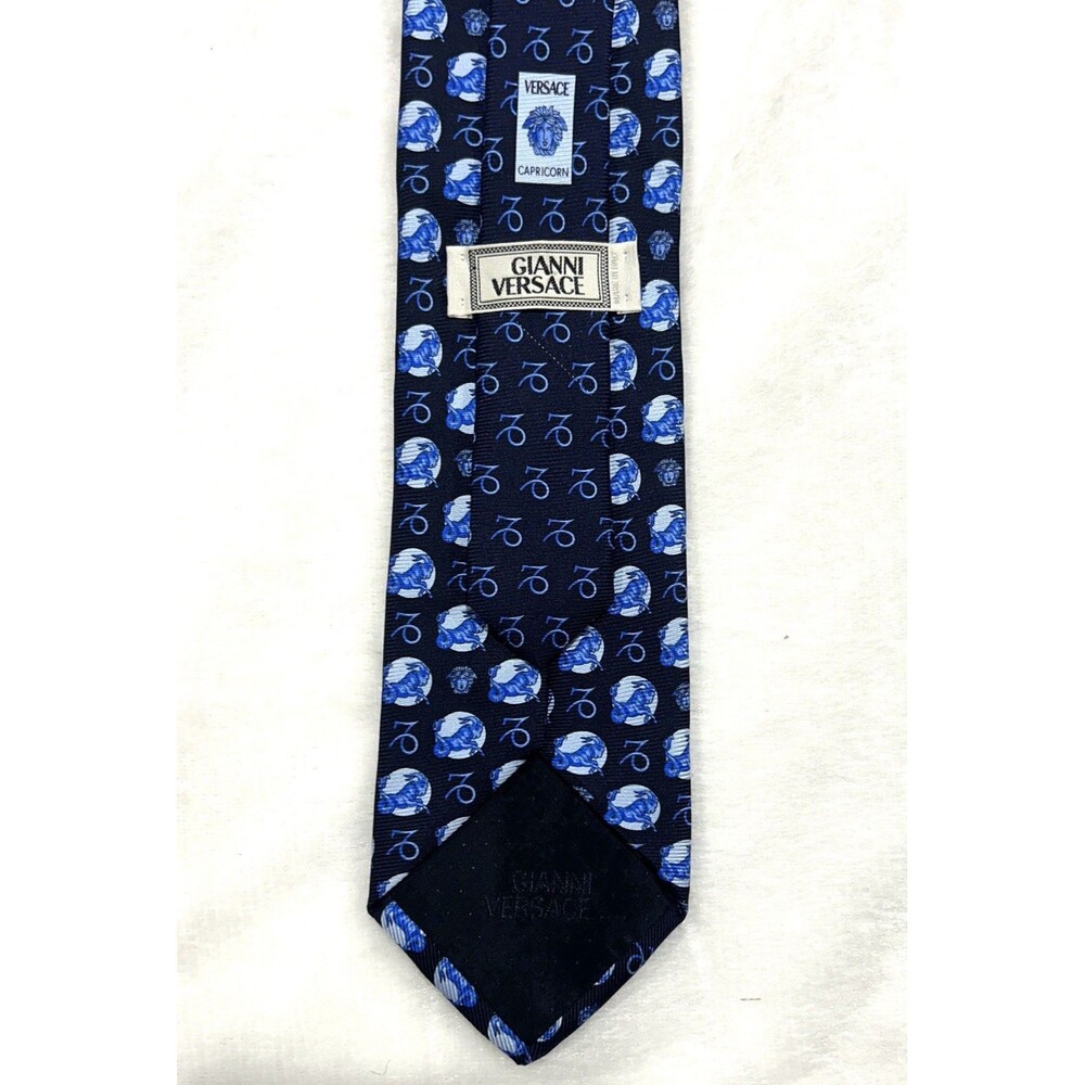 Authentic Gianni Versace Capricorn Luxury Neck Tie 100% Silk Made In Italy Blue - Picture 2 of 5